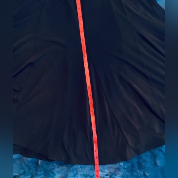 Apt. 9 Stretch Black Skirt• Godet Seams• Twist Accent on Waistband• Sz M• NWT - Picture 11 of 11